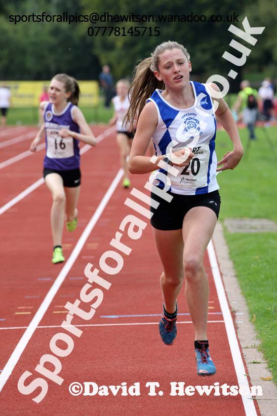 Girls 800 metres at the Northern Inter-Counties under-17s and 15s at Witton Park, Blackburn. Photo: David T. Hewitson/Sports for All Pics